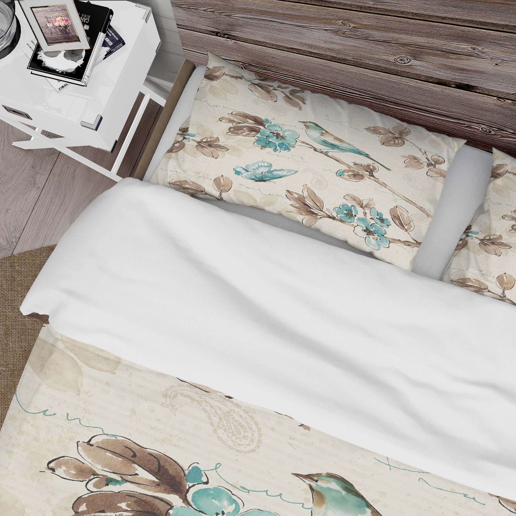 Designart 'Beige Bird Wings' Cottage Duvet Cover Set