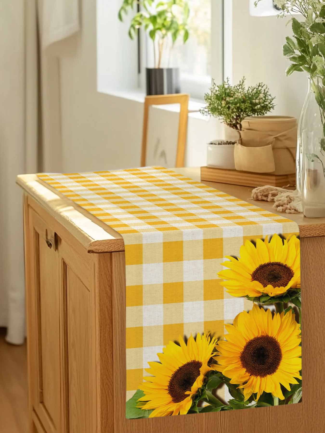 Watercolor Sunflowers Leaves on Retro Table Runner 90 Inches Long, Yellow White Plaid Table Runners Tabletop Scarf Kitchen Dining Tables Decoration for Home Party Indoor Outdoor