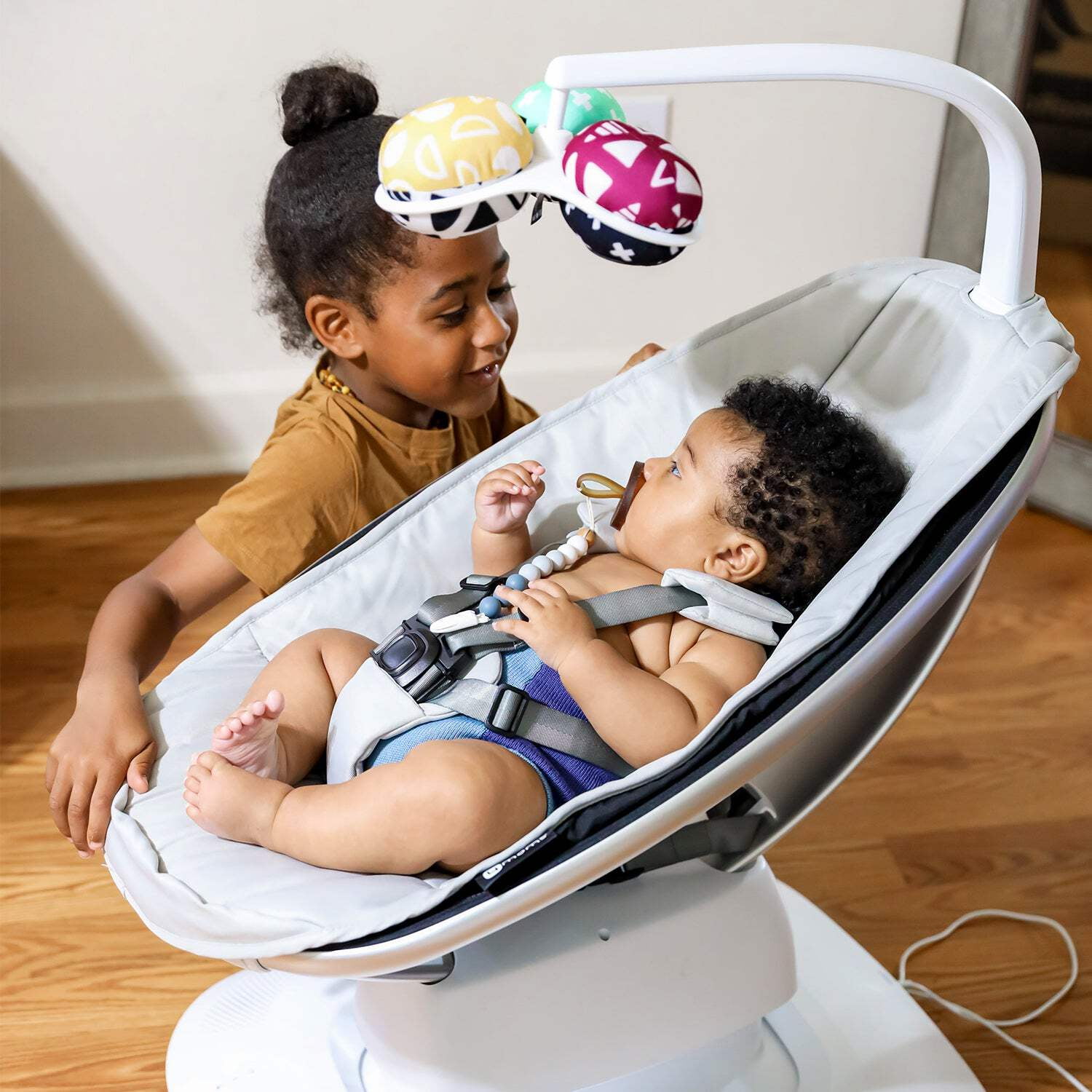 mamaRoo® multi-motion baby swing® | 4moms.com