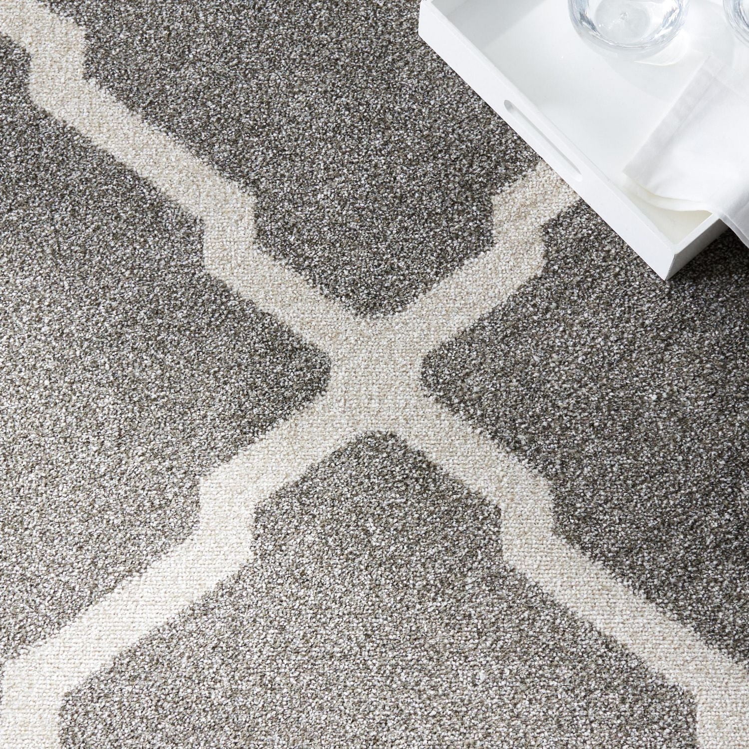 SAFAVIEH Amherst Sharalyn Geometric Area Rug