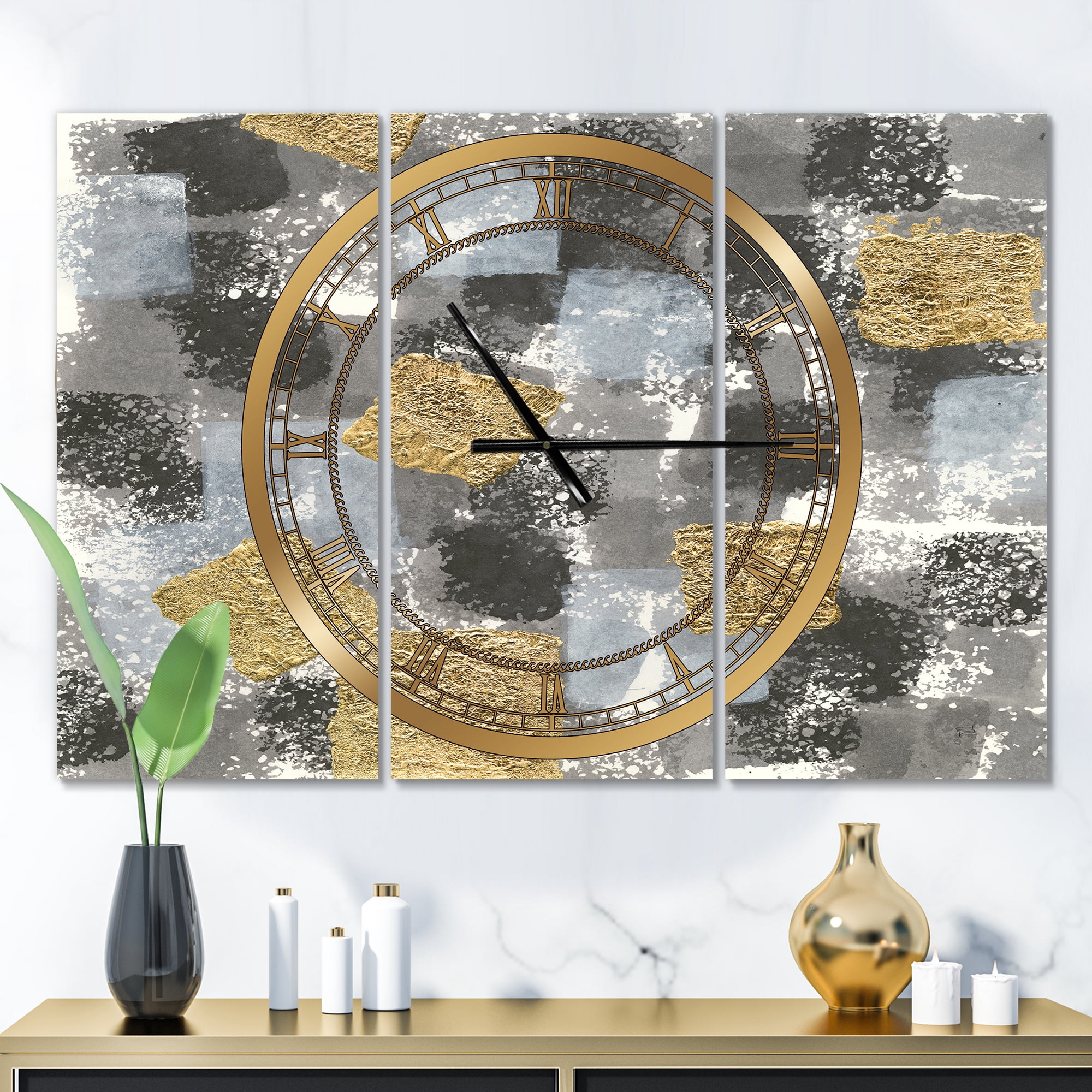 Designart 'Gold Glamour Squares II' Modern Wall Clock