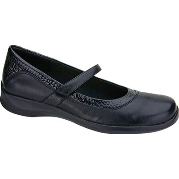 Women's Apex Julia Black Pebbled Leather 6 N