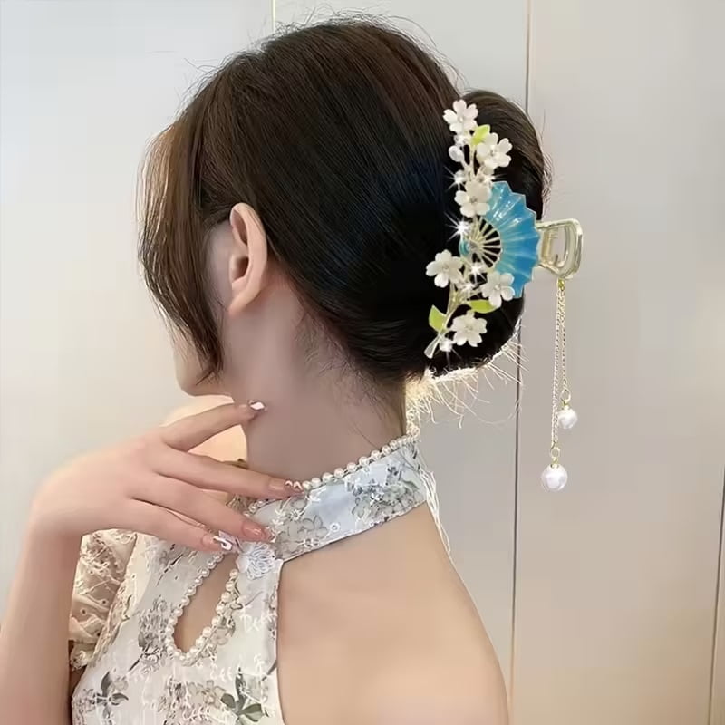 Retro and elegant new Chinese style rhinestone flower hairpin, imitation pearl tassel fashionable clip, elegant hair accessory