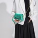 thumbnail image 5 of Bolso bandolera con cadena de color metálico para mujer Bolso de hombro Y2K Bolso de moda (Verde) FLhrweasw Nuevo, 5 of 8