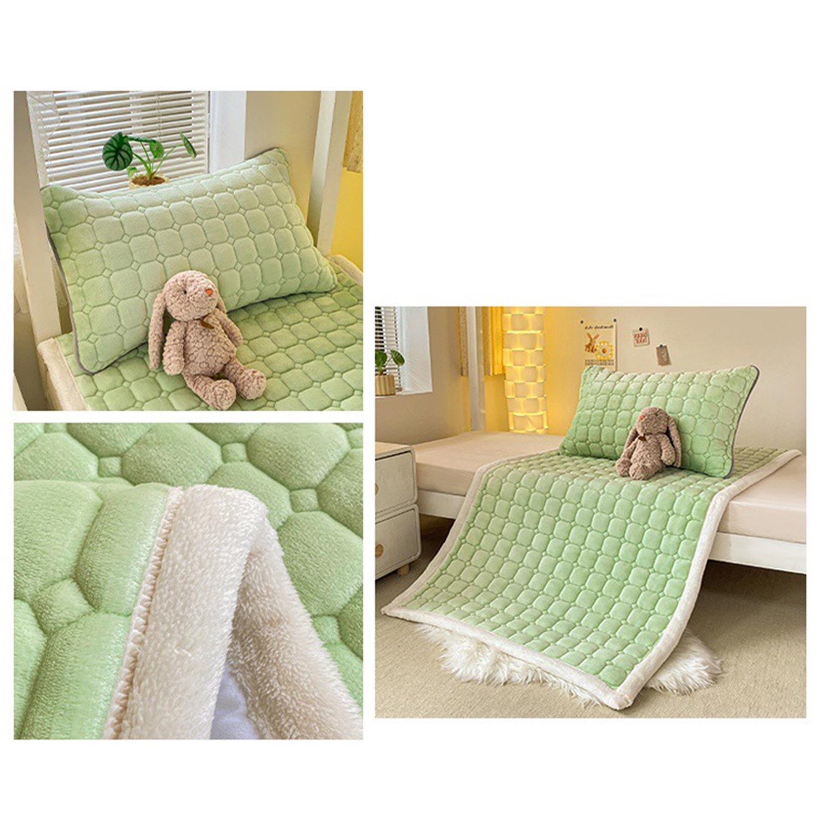 Tgbvmt Milk Velvet Mattress Pad Winter Antistatic 3-Layer Ergonomic Mattress Double Thickened Warm Mattress Pad for Student Dormitory Bunk Bed Single Size Floor Home Bedroom Sleep Rest Decor Favors