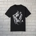 thumbnail image 1 of T-Shirt Gothique de Vampire pour Femmes – Tailles P à 5TG, 1 of 4