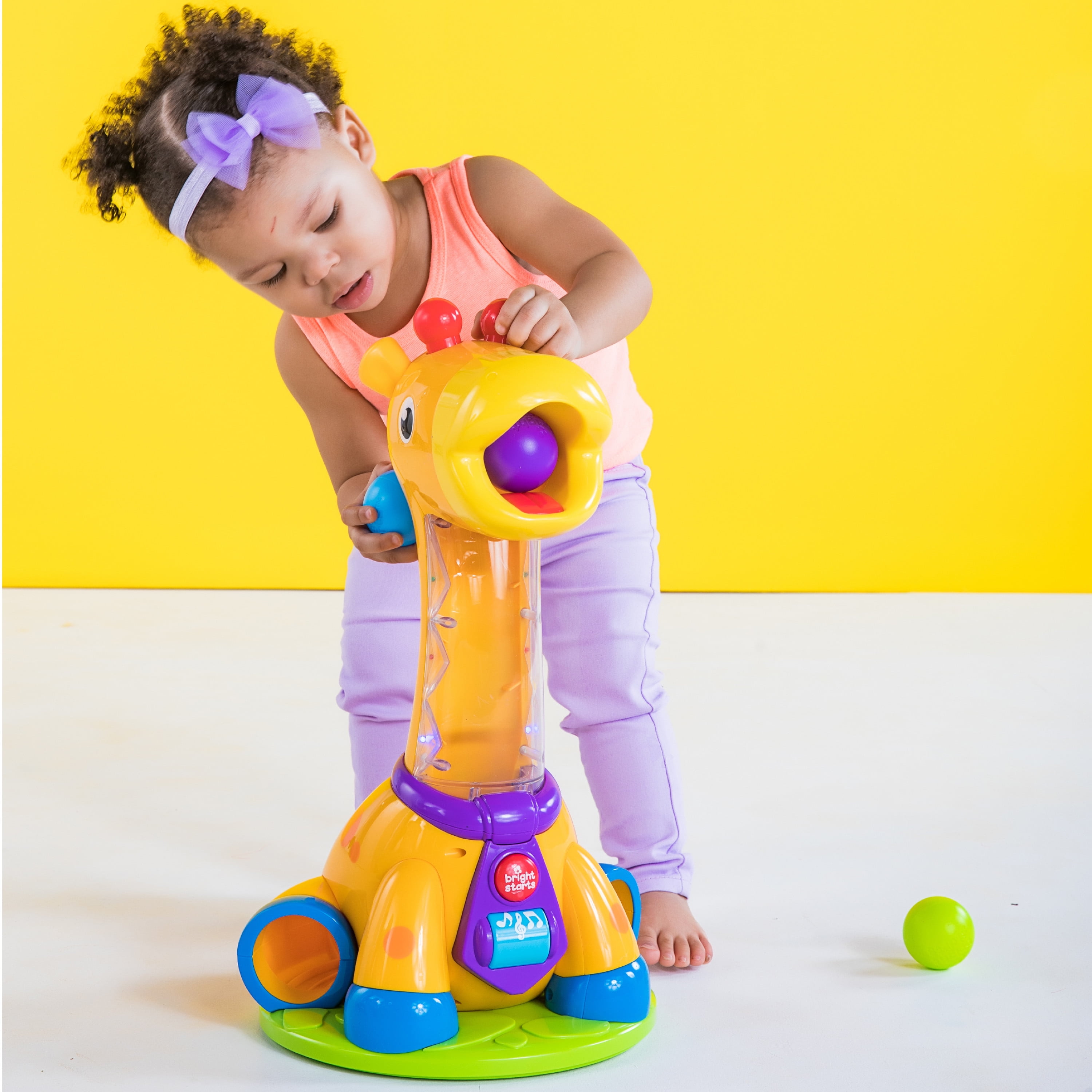 bright starts having a ball spin & giggle giraffe