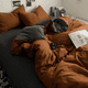 thumbnail image 2 of Juego de cama bicolor, 2 of 3