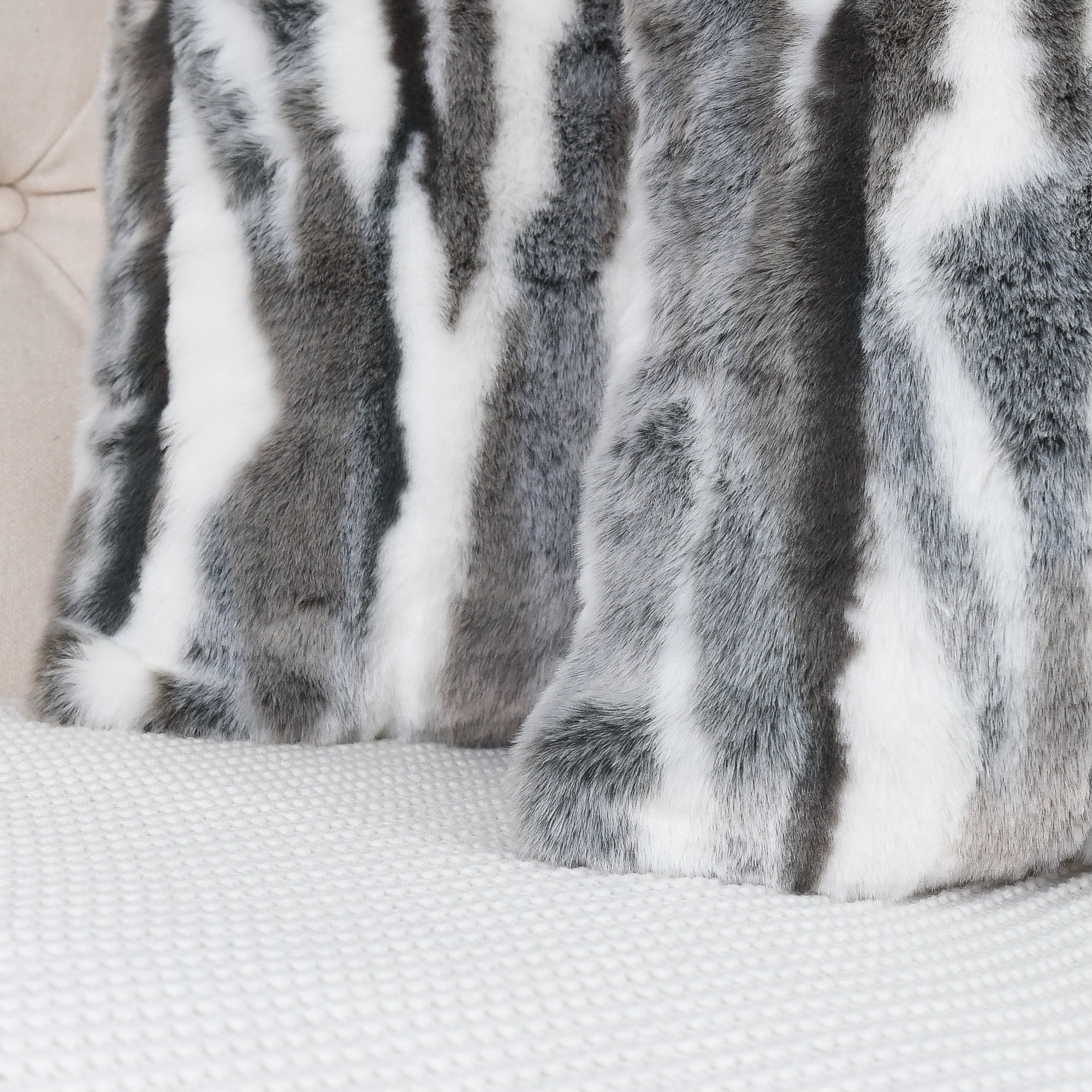 Home Soft Things Multi Jacquard Faux Fur Throw Pillow Cover 2pcs Set - Grey