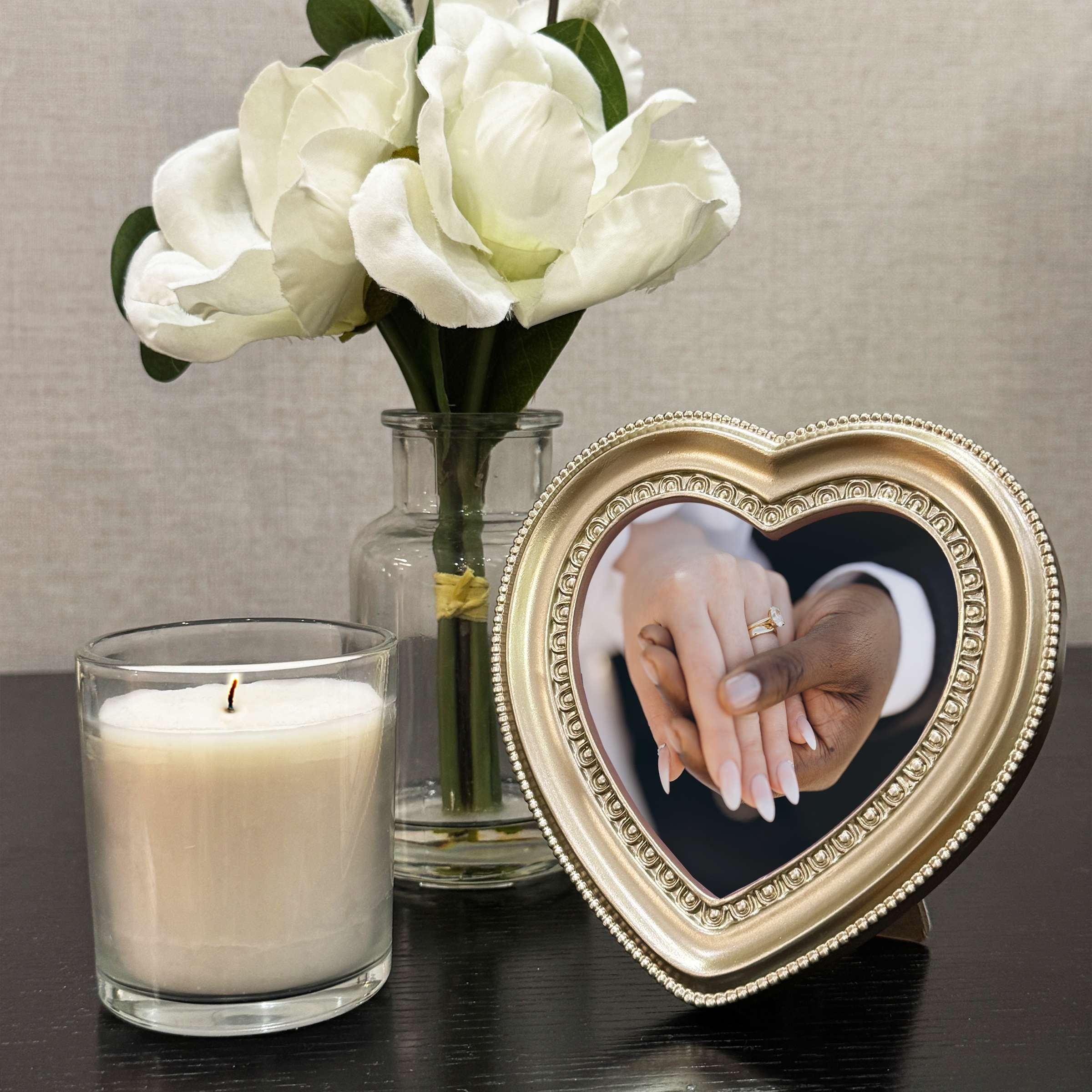 OneDesign Home 4X4 Gold Heart Shaped Picture Frame