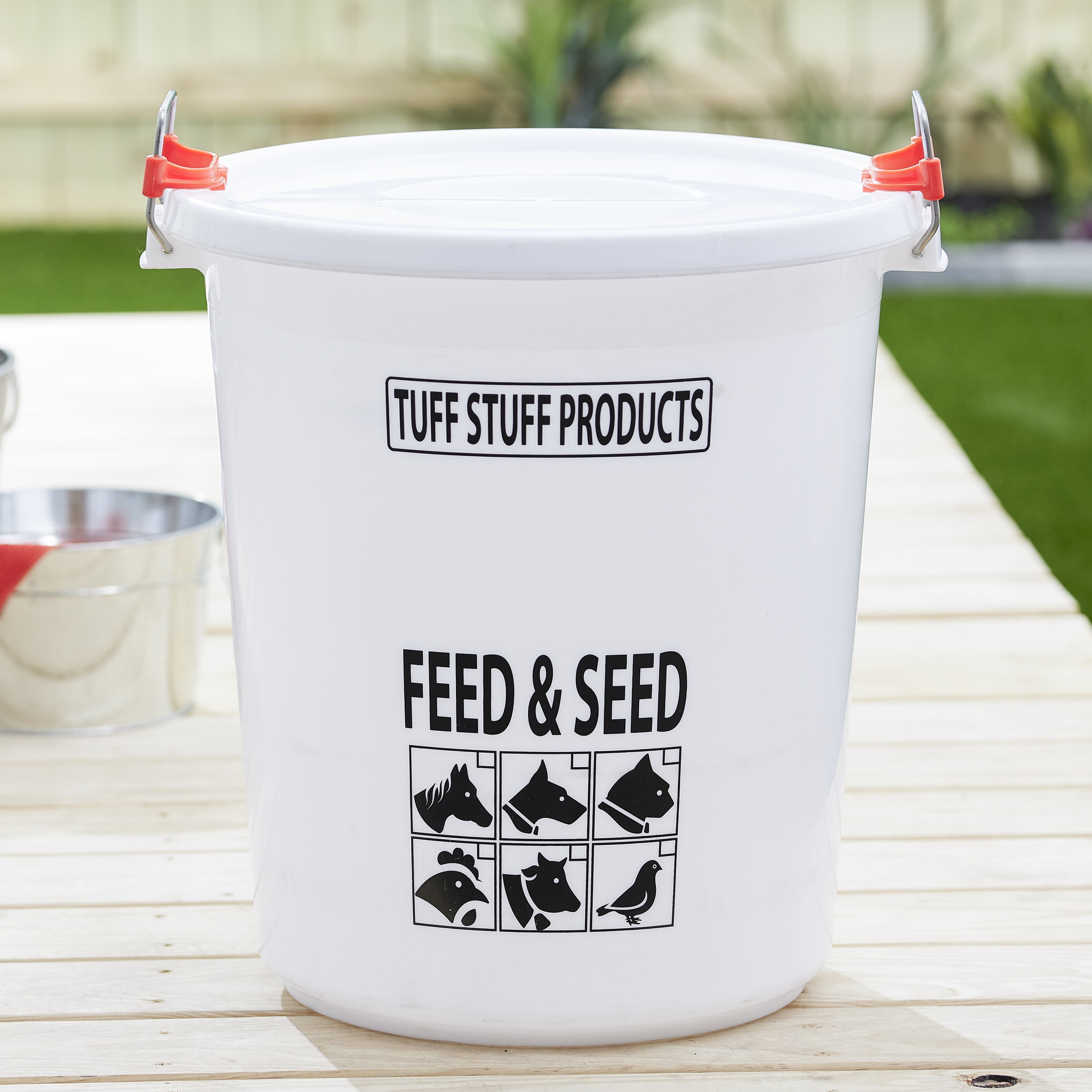 Tuff Stuff, Seed and Feed Drum Bucket, 17 gallons, White - Walmart.com