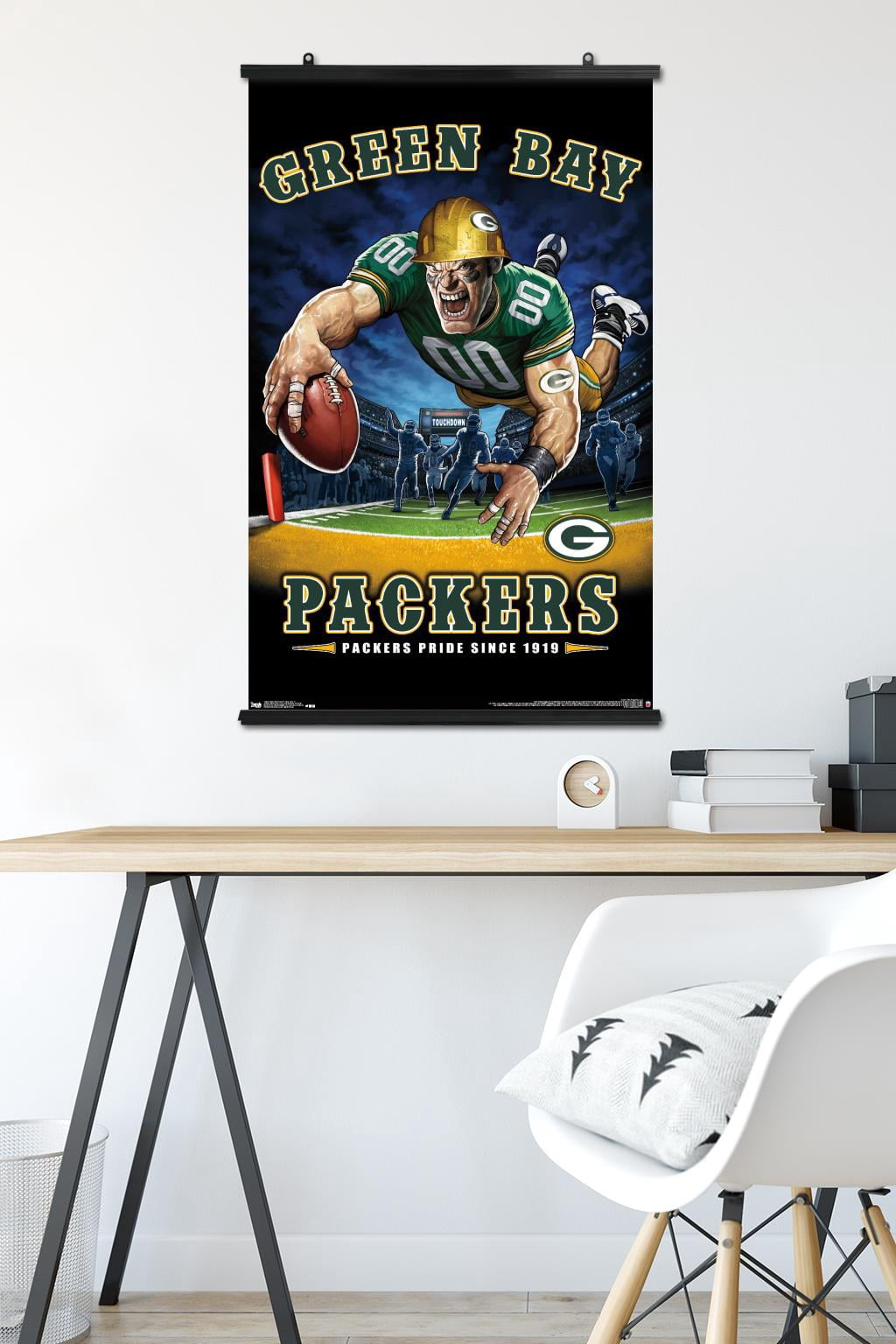 NFL Green Bay Packers - End Zone 17 Wall Poster, 22.375" x 34"