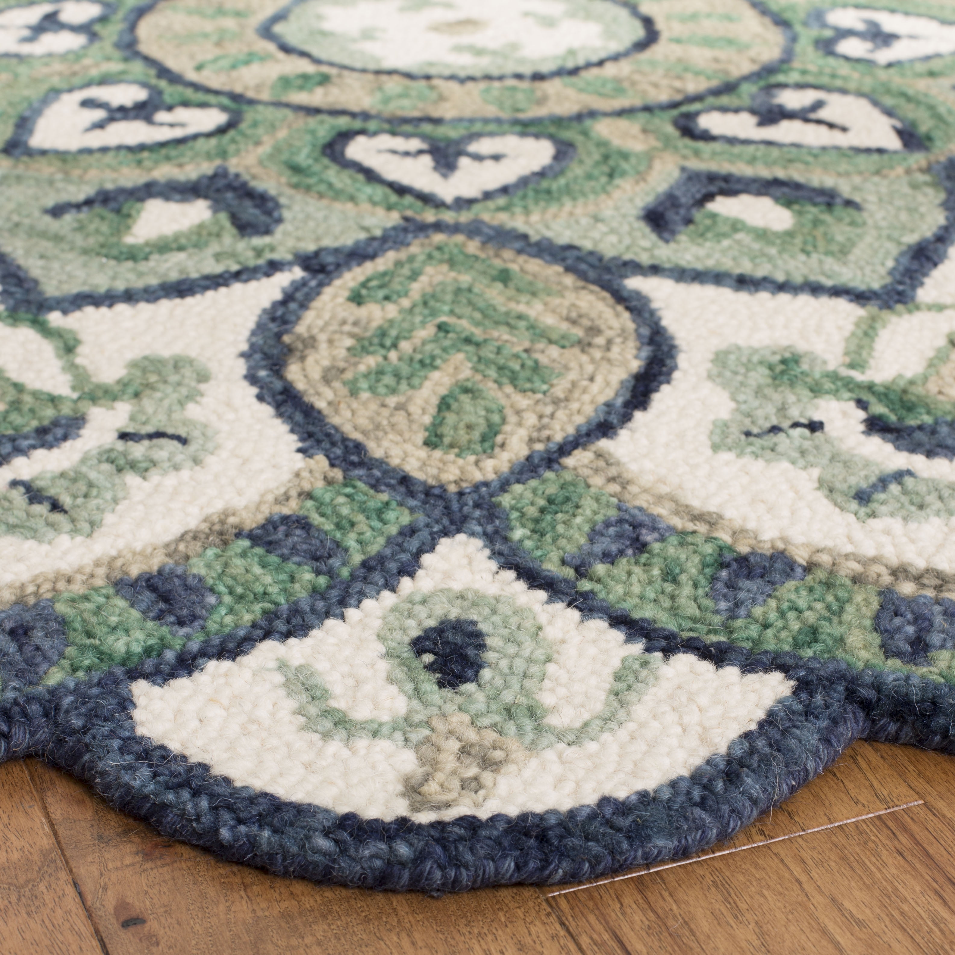 SAFAVIEH Novelty Mordikai Floral Area Rug, Ivory/Blue, 12' x 12' Round