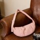 thumbnail image 5 of Bolso bandolera de nailon de gran capacidad | Bolso plisado tipo dumpling para mujer | Bolso acolchado para el día a día, ideal para estudiantes y oficina, 5 of 6