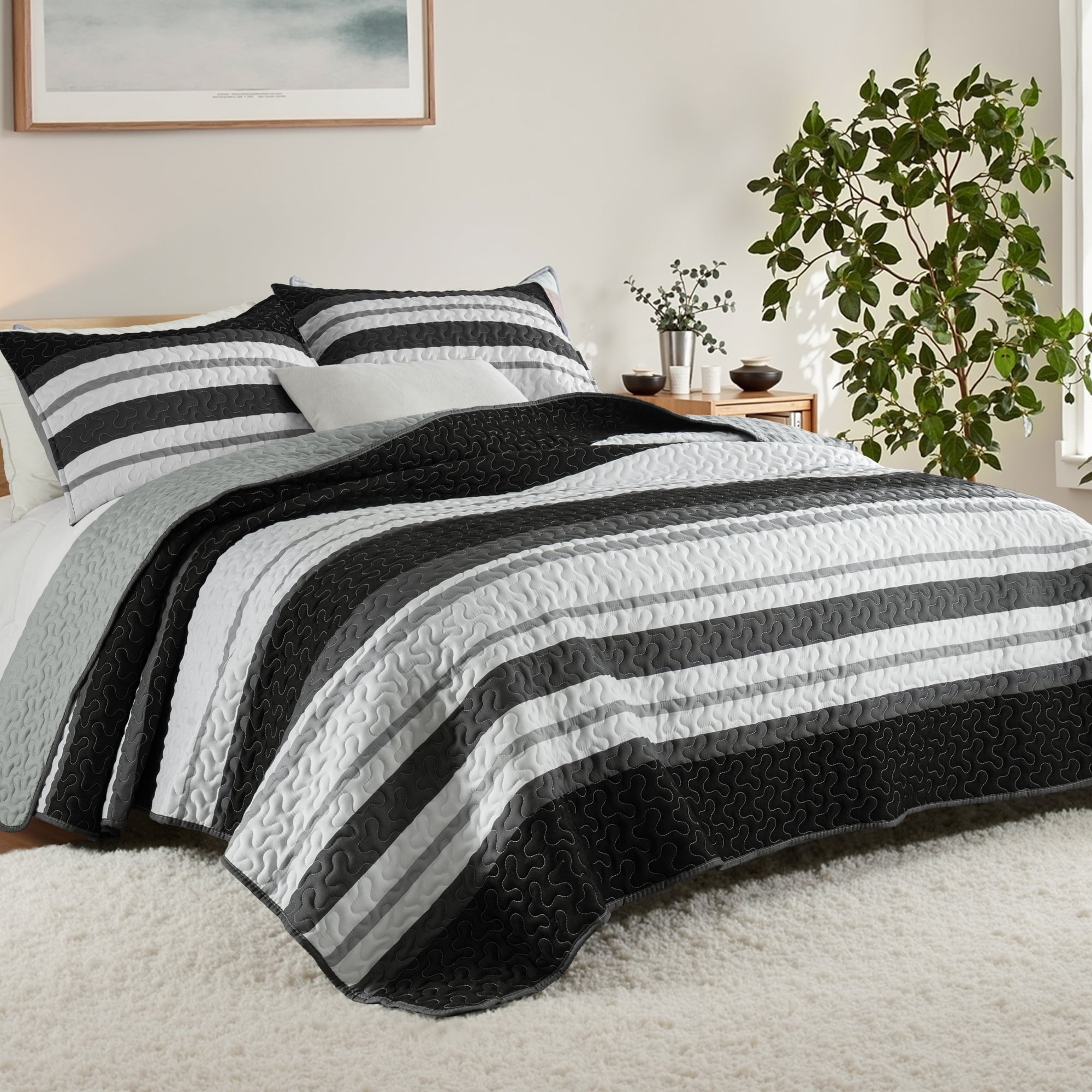 Whale Flotilla Reversible Ultra Soft Printed Quilts King Size, Lightweight Patchwork Geometric Stripes Bedspreads Coverlets Quilt Bedding Set with 2 Pillow Shams for All Seasons, Black and White