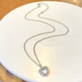 thumbnail image 3 of Collar con corazón para mujer Collar con colgante en forma de corazón Collar con perlas para novia Colgante en forma de corazón Regalo para el día de San Valentín, 3 of 7