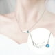 thumbnail image 3 of Collar con colgante de gato jugando en azul platino y ópalo, 3 of 8