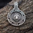 thumbnail image 4 of Colgante HAQUIL con medallón de Kolovrat eslavo con forma de lobo, 4 of 8