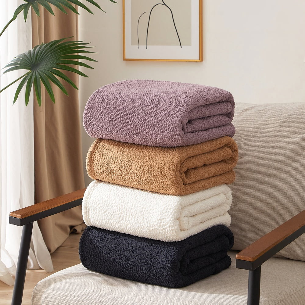 Mainstays Reversible Cozy Boucle Chenille Plush Throw, Vanilla 50" x 70"