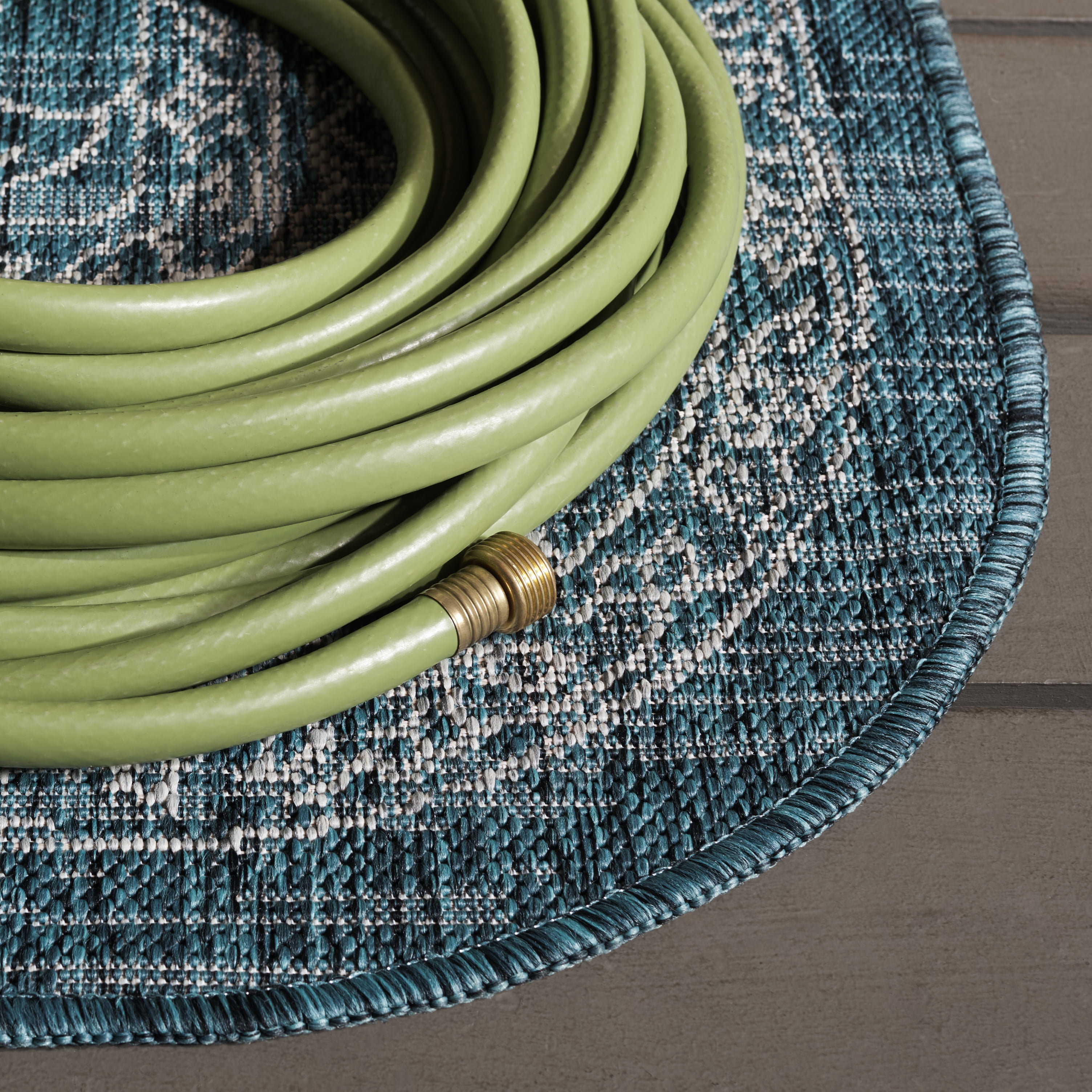 Safavieh Courtyard Darin Botanical Indoor/Outdoor Area Rug, Navy/Ivory, 8' x 10' Round