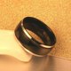 thumbnail image 5 of ZHAOCHENG Anillo de 8 mm para hombre con letras pulidas en negro, aspecto moderno y atractivo, anillo para boda, 5 of 5