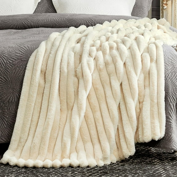 Cozy Bliss Faux Fur Plush Throw Blanket Soft Decorative Blanket for Couch, Sofa, and Bedroom,Beige,50"x60"