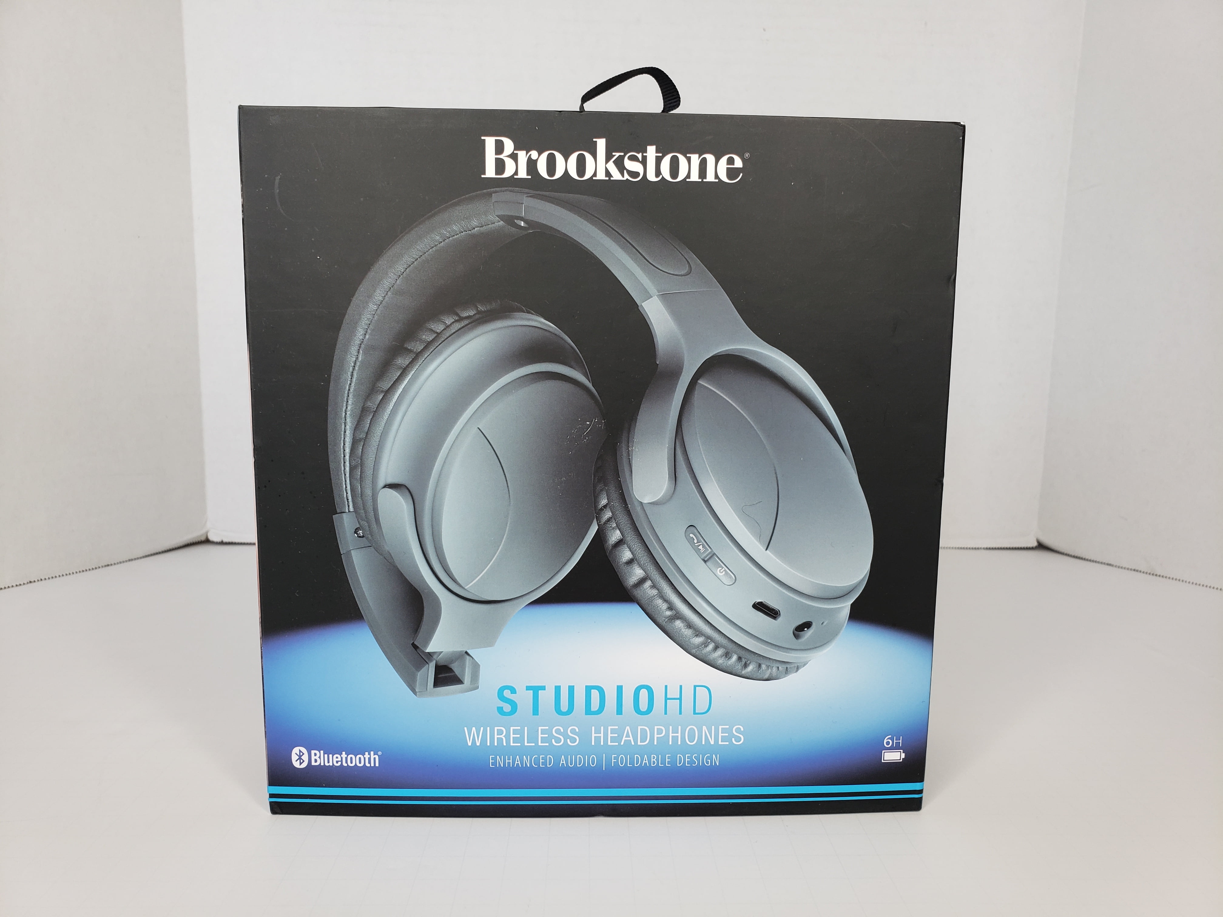 BROOKSTONE STUDIO HD Wireless Headphones Grey