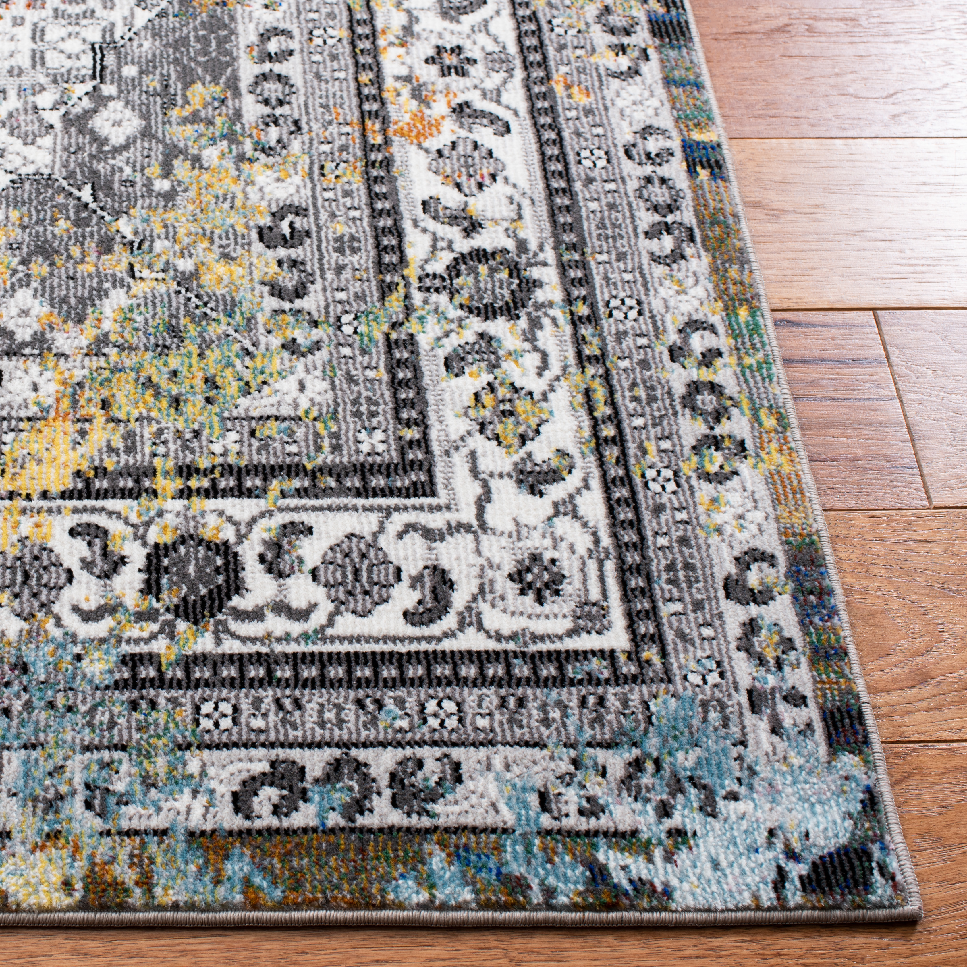 Safavieh  Aria Eilish Vintage Rug 6'5" x 6'5" Square 6' Square Indoor Living Room, Bedroom, Dining Room Square