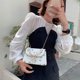thumbnail image 3 of Sywqhk Moda Mujer Pu Flor Hombro Bolso Casual Perla Cadena Bolsos (Blanco) Sywqhk Para estrenar, 3 of 9