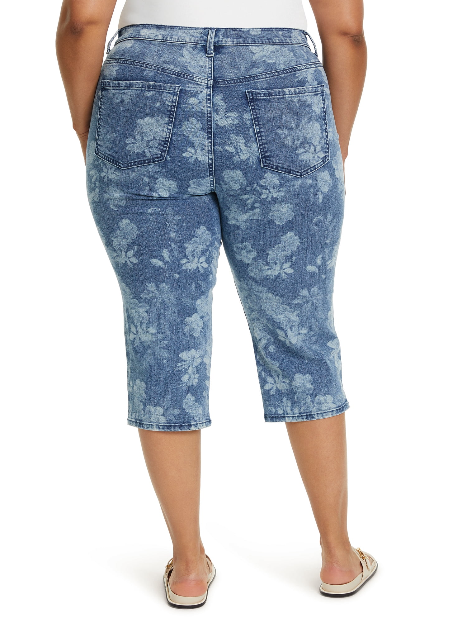 Gloria Vanderbilt Swan Series Women's Plus Amanda 5 Pocket Capri with Slit, Sizes 16W-24W