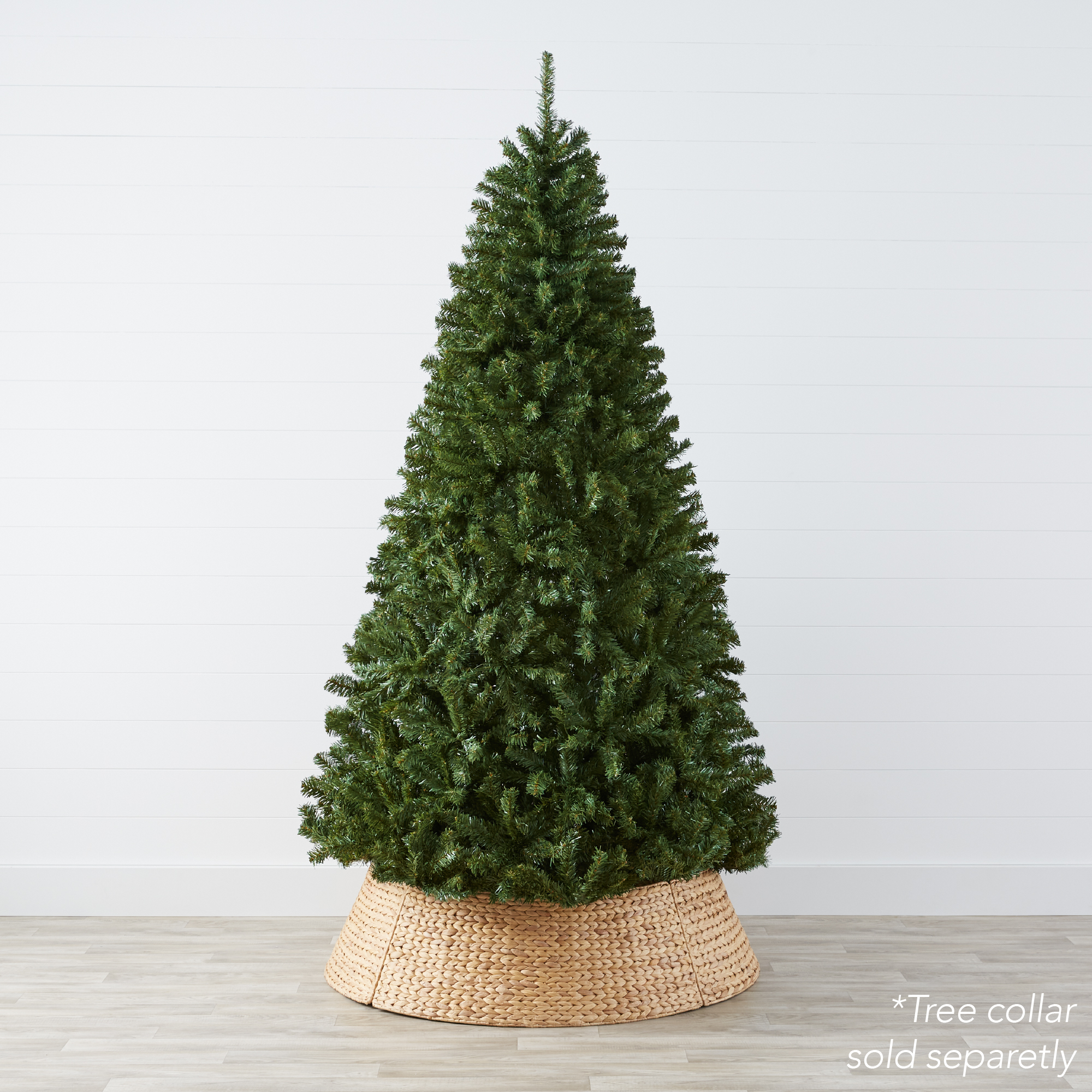 Best Choice Products 7.5ft Premium Spruce Artificial Christmas Tree w/ Easy Assembly, Metal Hinges & Foldable Base