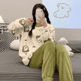thumbnail image 2 of Pijama de oso de cereza dulce de dibujos animados para mujer, otoño e invierno, franela gruesa, cuello redondo, cordón suelto, lindo traje para niña, 2 of 6