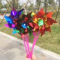 thumbnail image 3 of Juguete de viento de lentejuelas Paquete de 100 Piezas DIY Brillante Garden Yard Decoración de Césped, 3 of 7