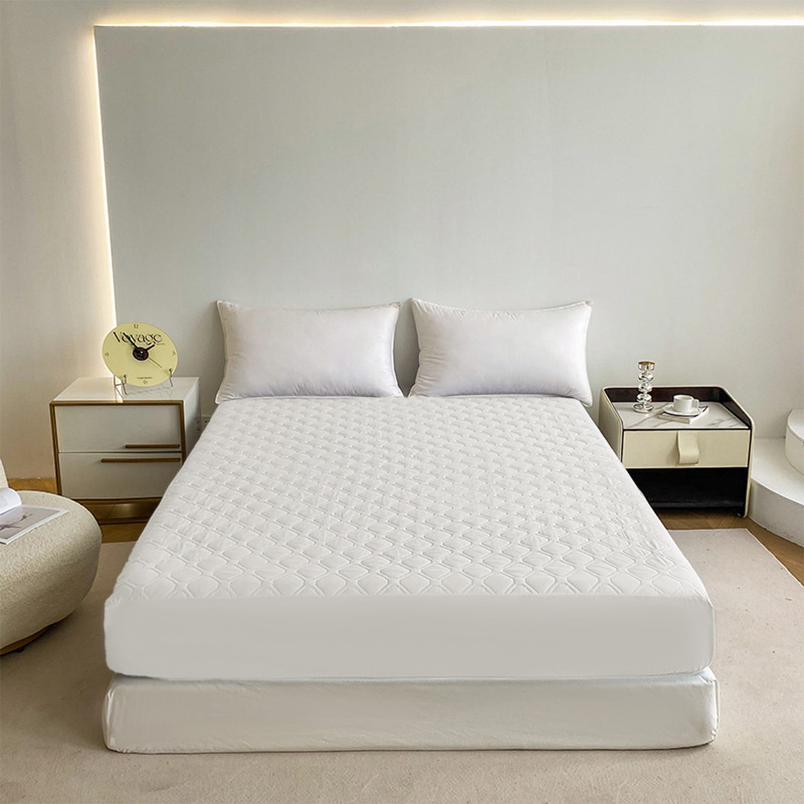 90x200cm Waterproof Mattress Protector Non-slip Soft Fibre Fixed Mattress Cover Ideal for Naked Sleeper