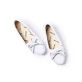 thumbnail image 4 of Minnetonka Women's Kilty Softsole, White, Size 6, 4 of 9