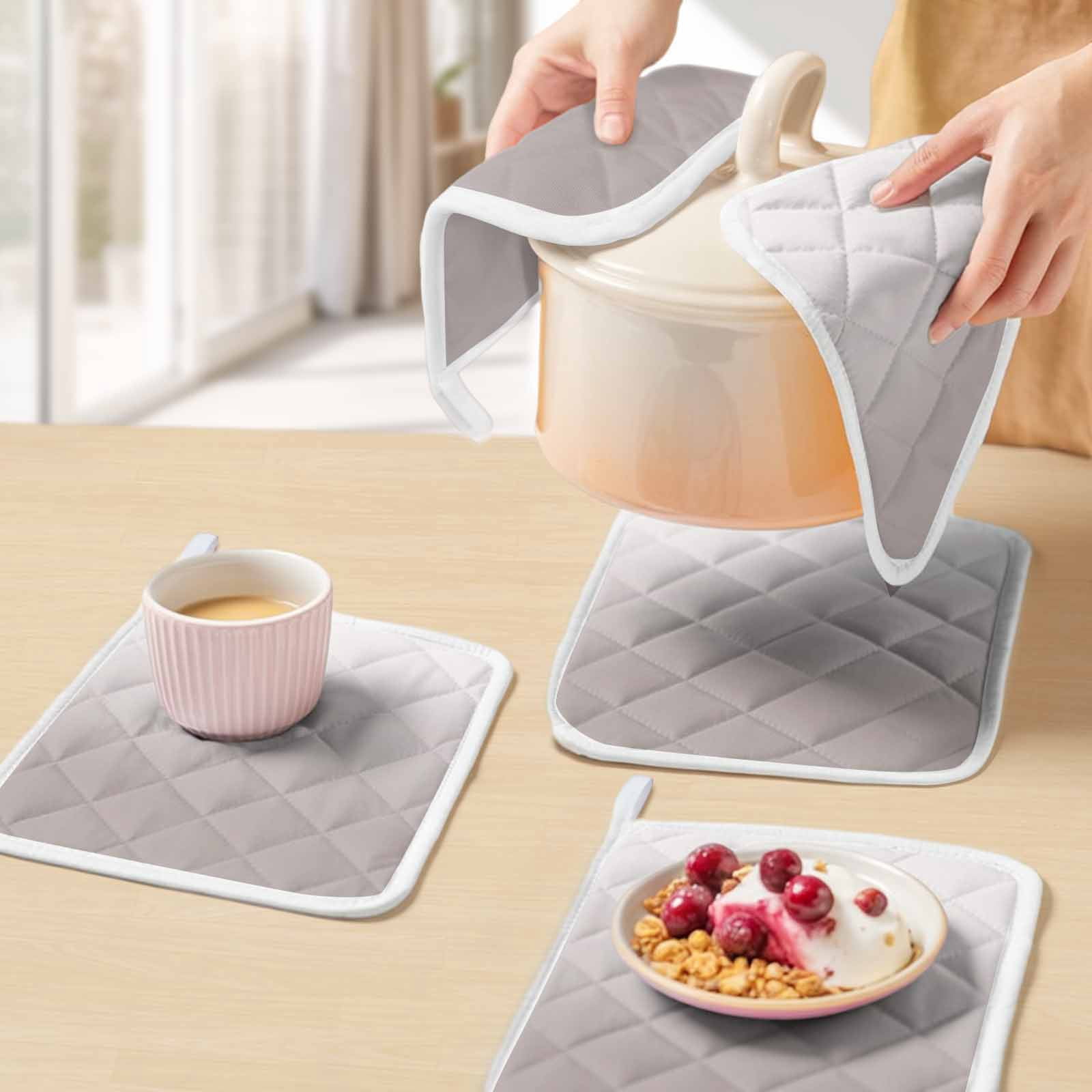 Beige Ombre Pot Holders for Kitchen Heatproof Potholder, 3 Pack White Gradient Modern Abstract Art Hot Pads Multipurpose Oven Pads Cloth Potholders Trivet for Cooking Baking