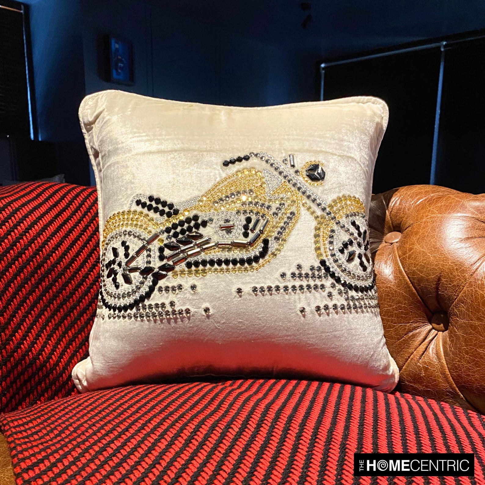 Throw Pillow Covers, Pillow Covers, Decorative Pillow Covers 18x18 inch (45x45 cm) White, Velvet Throw Pillow Covers, Handmade Pillow Covers, Modern, Abstract - Crystal Motorbike