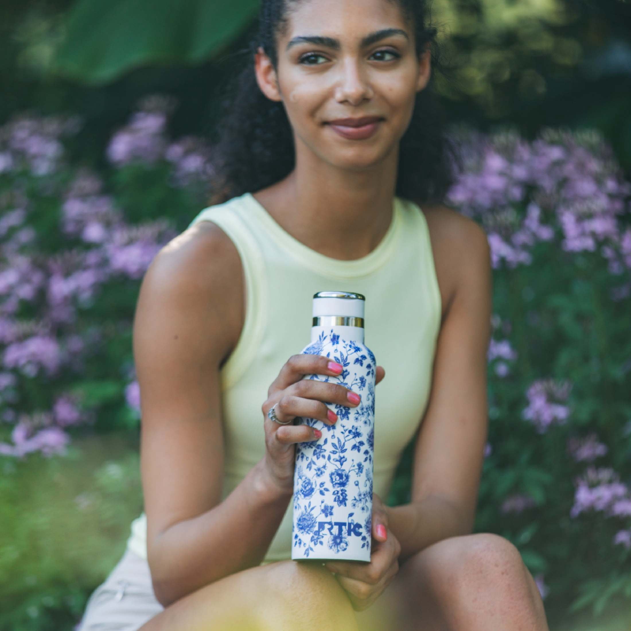 RTIC 20 oz Ceramic Lined Insulated Journey Water Bottle, Leak-Proof Lid, Blue Bouquet