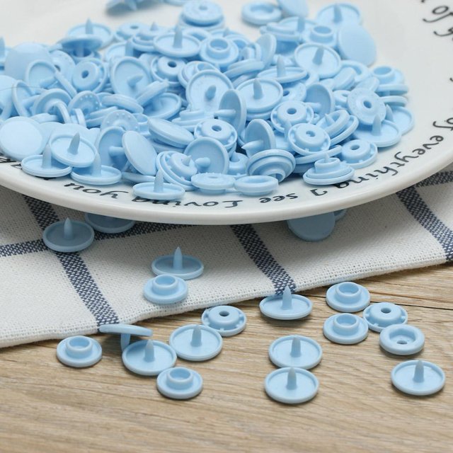 Botones De Ropa 50 botones de botón a presión para ropa de bebé, color azul claro