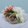 thumbnail image 2 of Anillos de servilleta de crisantemo artificial - Servilleteros florales hechos a mano, 2 of 10