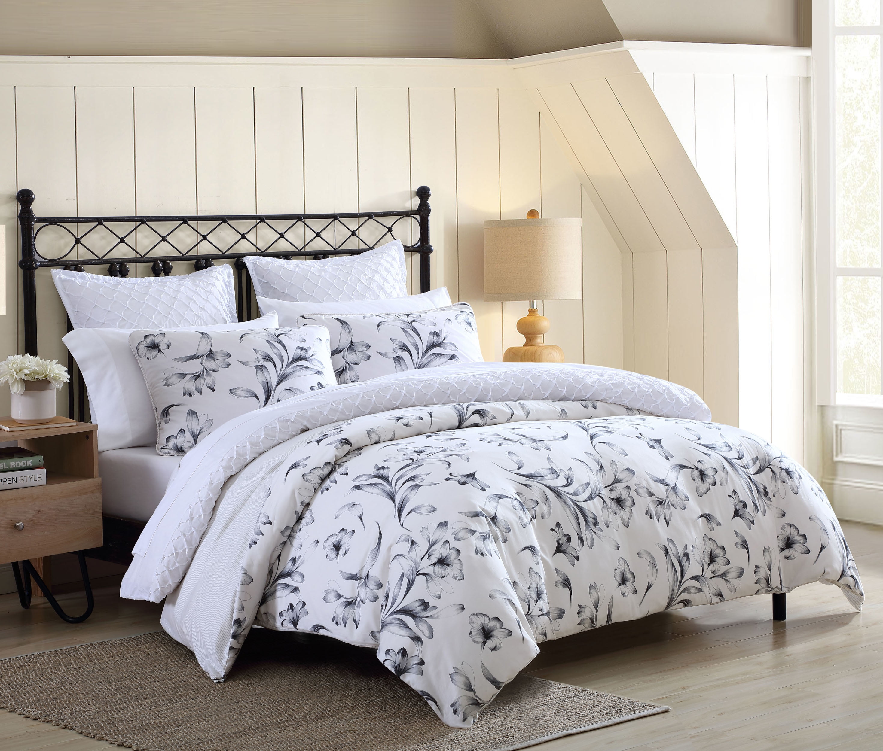 Stone Cottage Kentville Floral White King Comforter Set