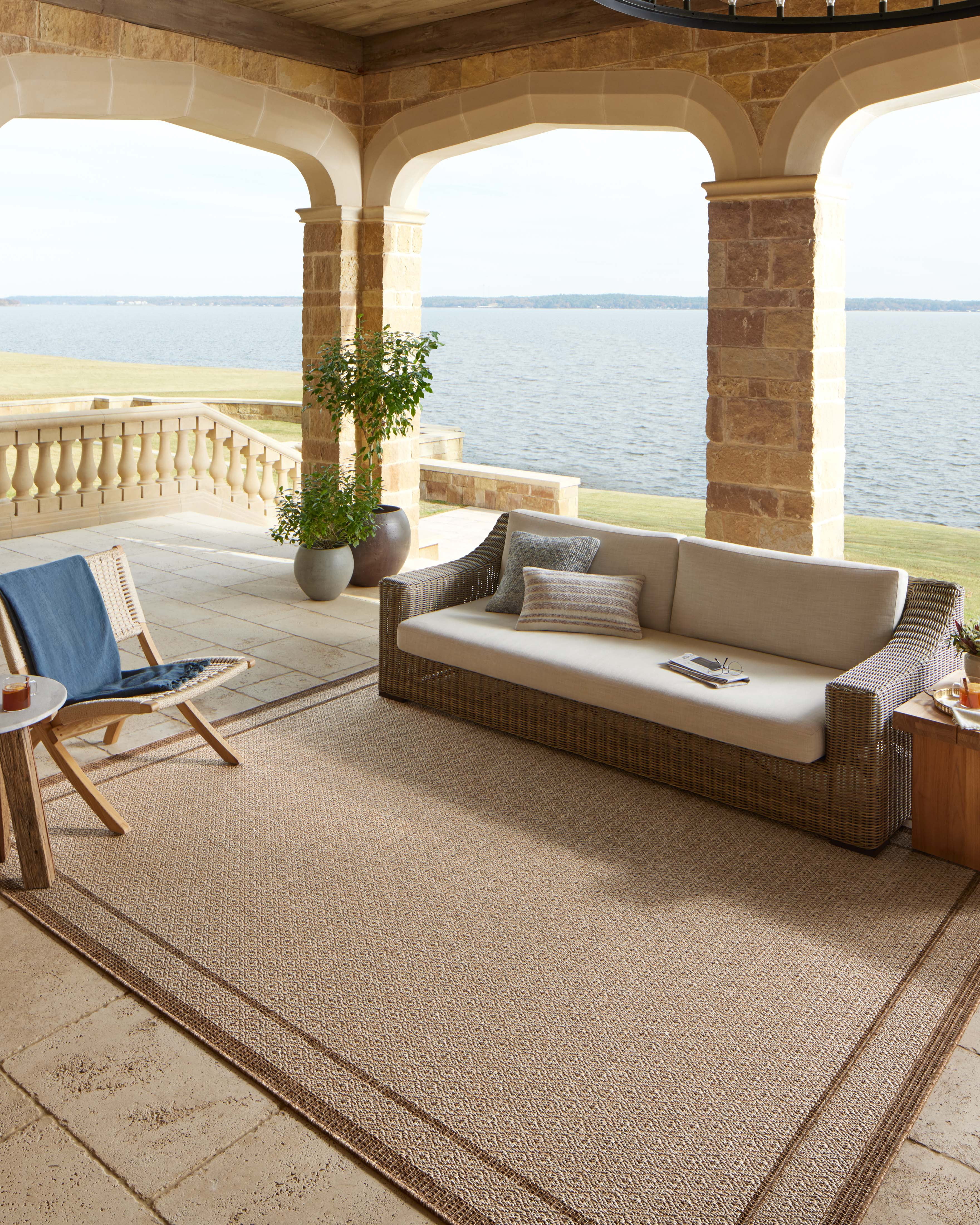 Loloi Merrick Chestnut / Oatmeal 18" x 18" Sample Rug