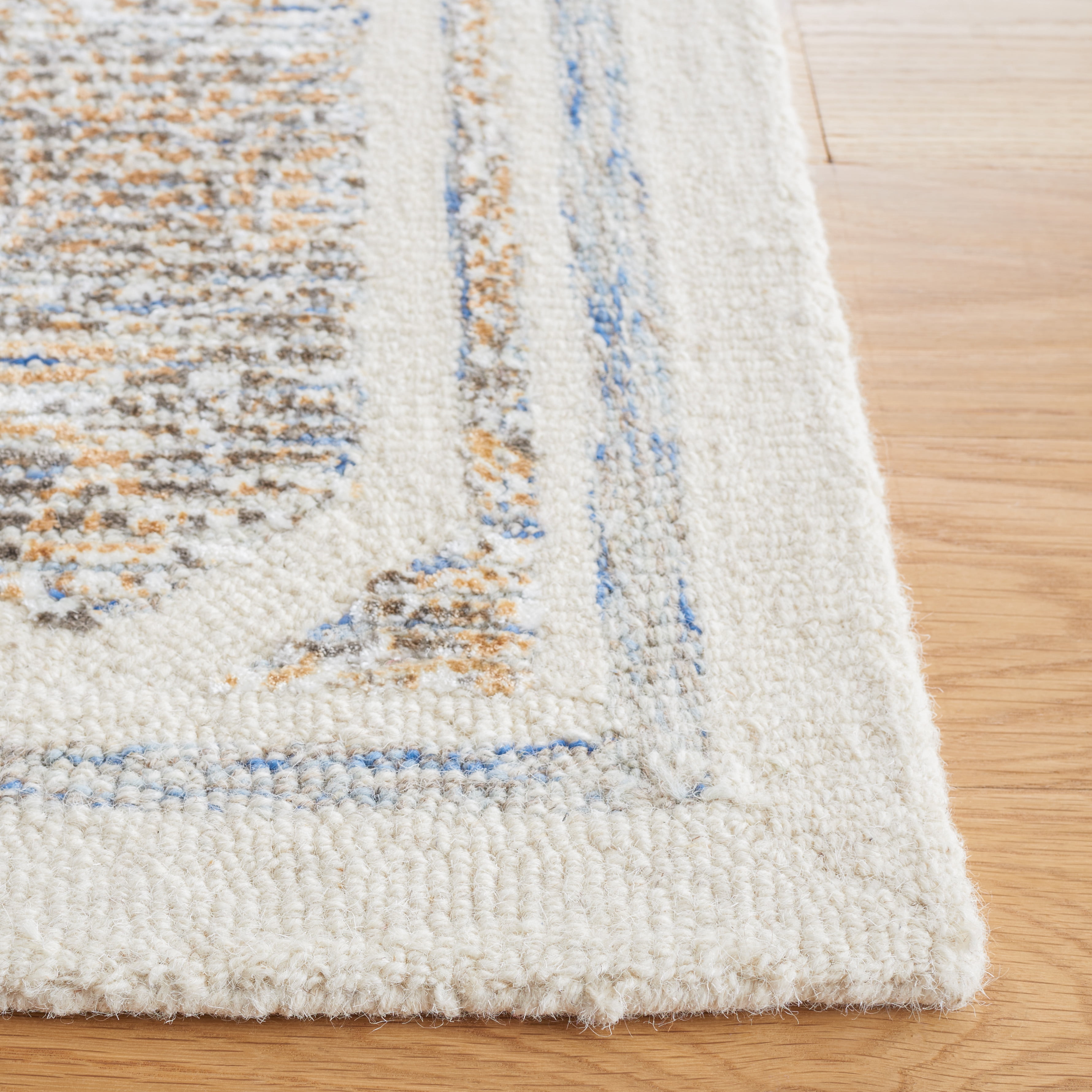 SAFAVIEH Artistry Jorie Geometric Area Rug, Ivory/Gold, 4' x 6'