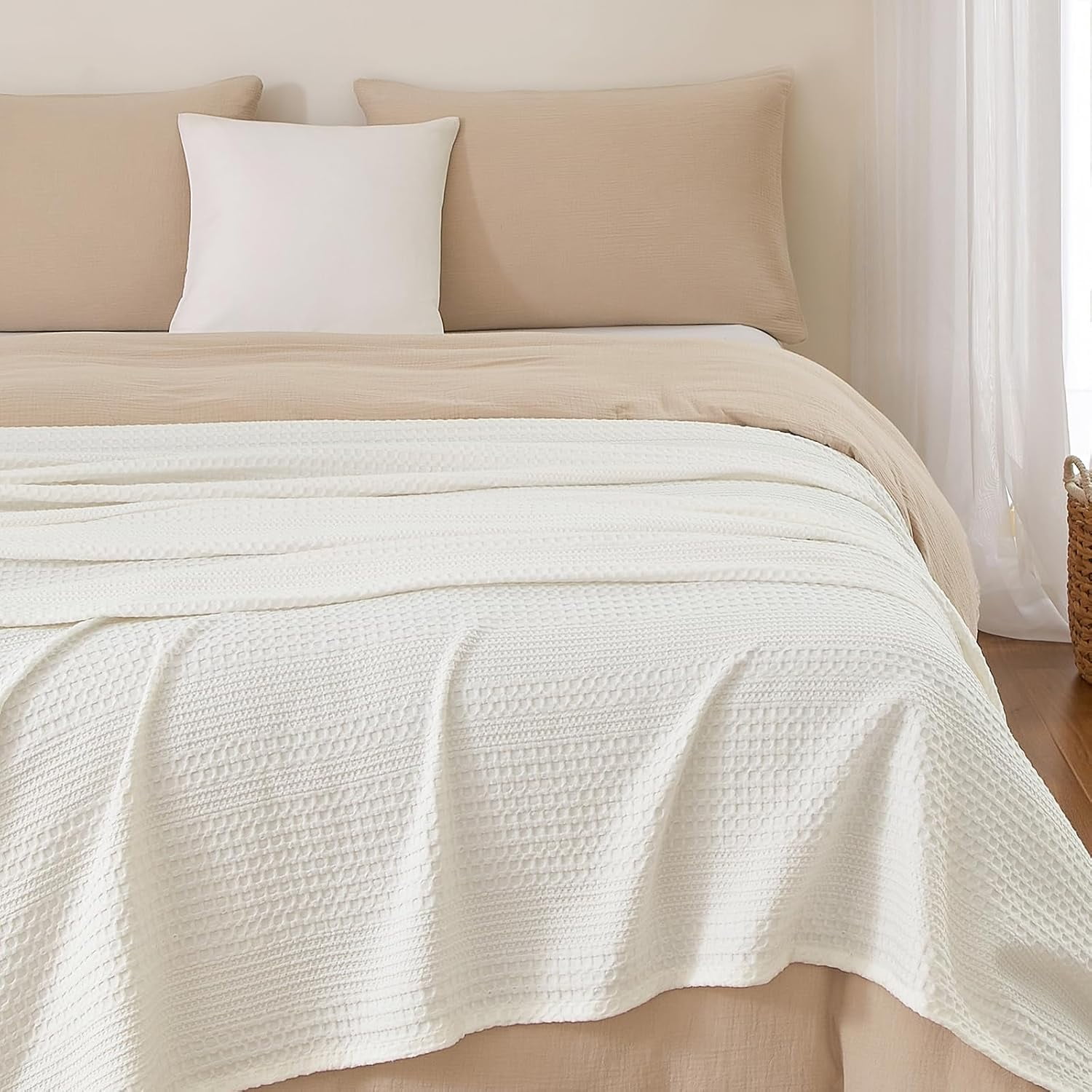 PHF Ultra Soft Waffle Weave Blanket King Size for Bed, Lightweight and Breathable Blanket, Perfect for Hot Sleepers, 104"x 90", Coconut White