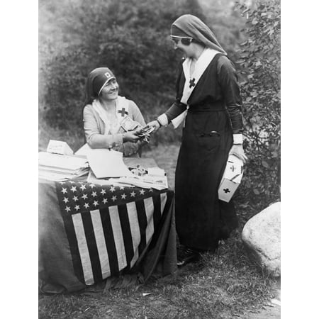 Red Cross Fundraiser 1917 Nactresses Frances Starr And Bijou Fernandez Count Money Collected At The National Red Cross Pageant In Huntington Long Island 5 October 1917 Rolled Canvas Art -  (24 x