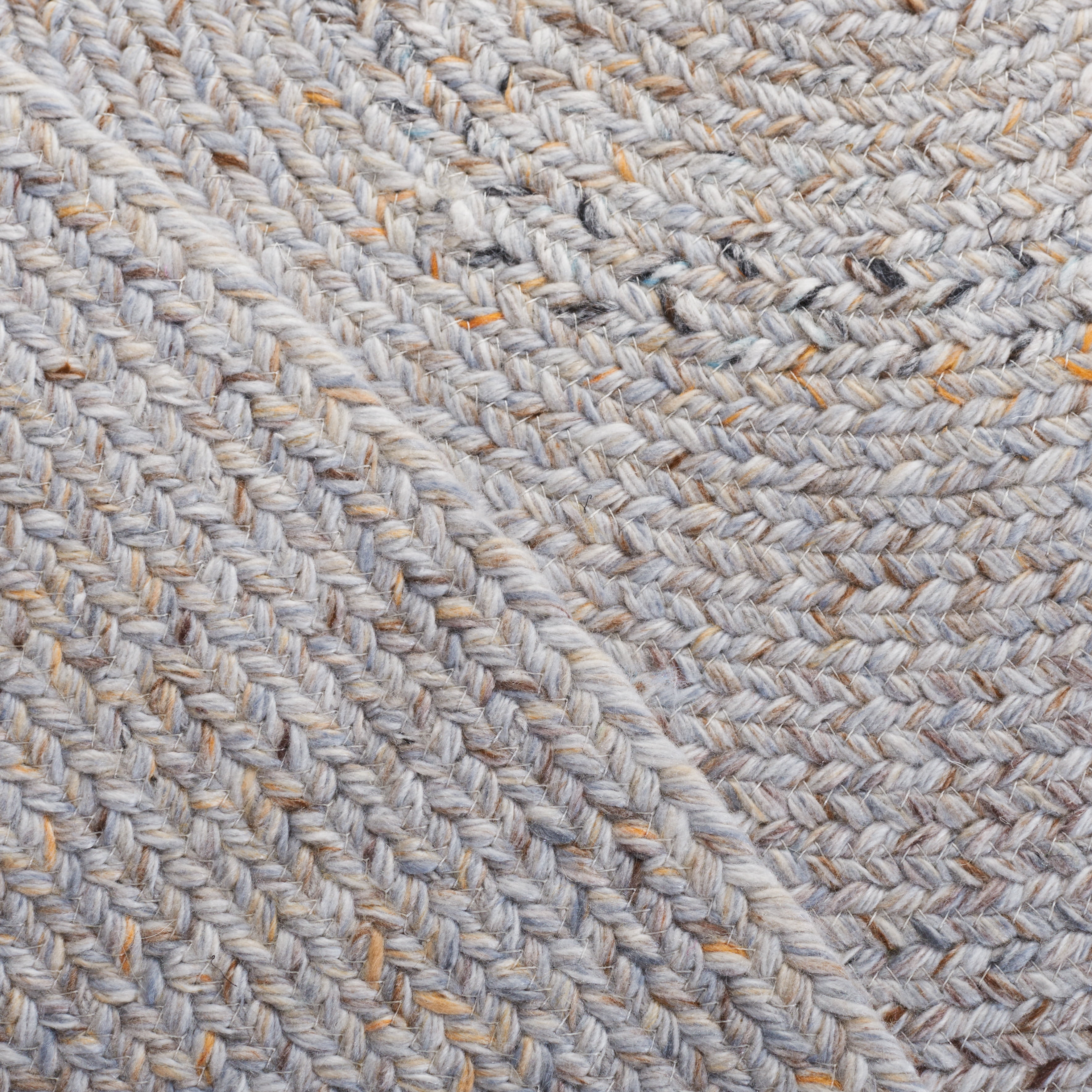 SAFAVIEH Braided Lyla Solid Polyester Reversible Area Rug, Gray/Yellow, 5' x 5' Round