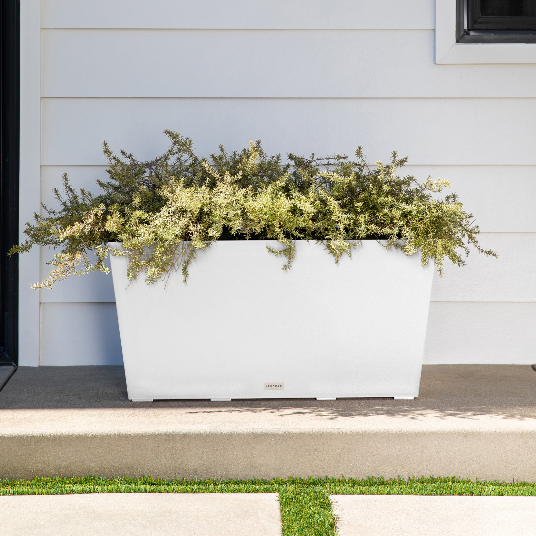 Veradek Pure Series Midori 39" Plastic Planter - White