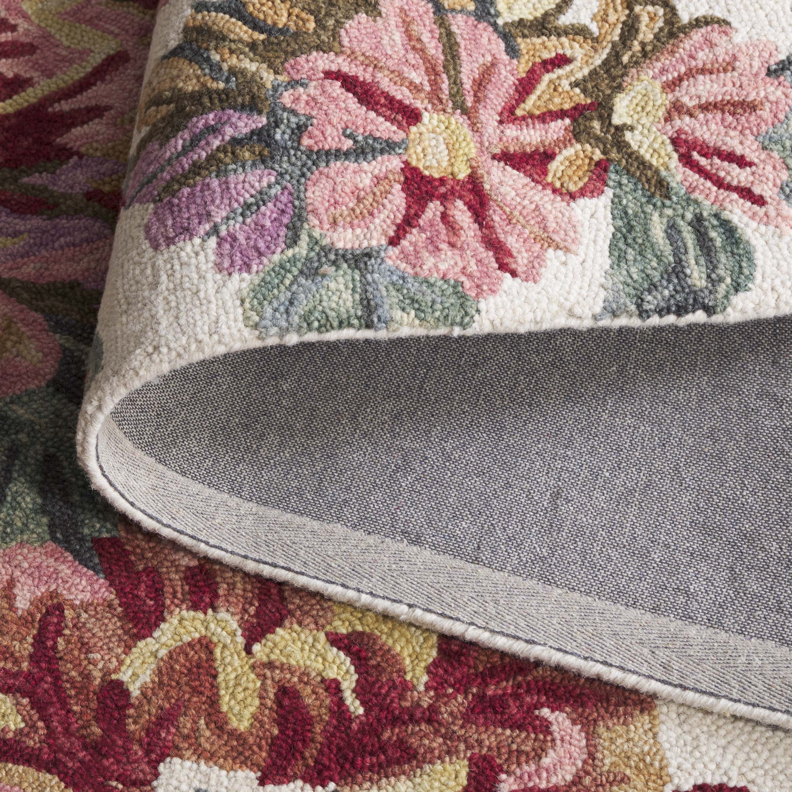SAFAVIEH Jardin Aloysius Floral Area Rug, Ivory/Red, 5' x 8'