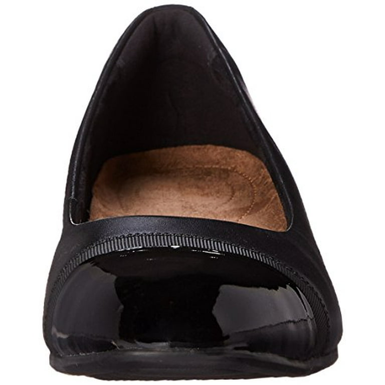 Clarks Women s Keesha Rosa Pump Black Leather 8 Medium US Walmart