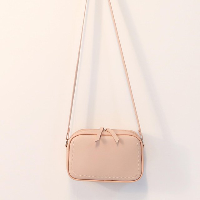 Bolsa de mensajero para mujer Hugo Rosa claro 21x7x13cm